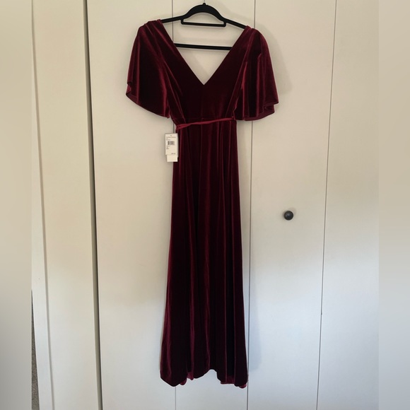 📦 🚚 EVERYTHING MUST GO! NWT Jenny Yoo Dark Berry Wrap Dress | 2 - Picture 2 of 5